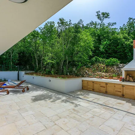 Traumhaftes Mit Privatpool, Bbq, Klimatisierten Schlafzimmern, Aussendusche, Waschmaschine