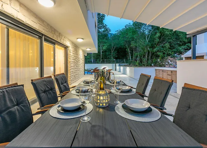 Traumhaftes Mit Privatpool, Bbq, Klimatisierten Schlafzimmern, Aussendusche, Waschmaschine * Grižane