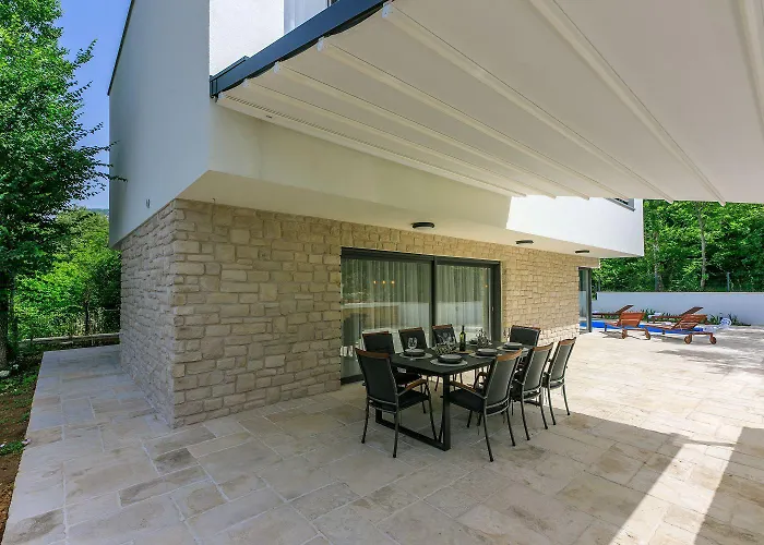 Traumhaftes Mit Privatpool, Bbq, Klimatisierten Schlafzimmern, Aussendusche, Waschmaschine * Grižane