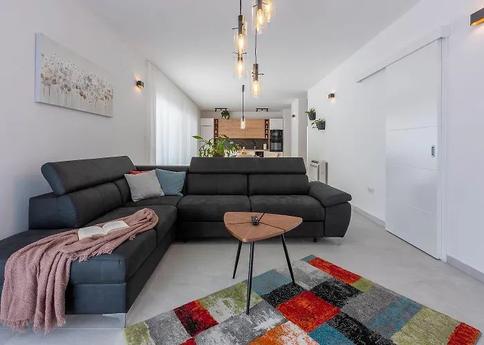 Traumhaftes Mit Privatpool, Bbq, Klimatisierten Schlafzimmern, Aussendusche, Waschmaschine Semesterbostad *