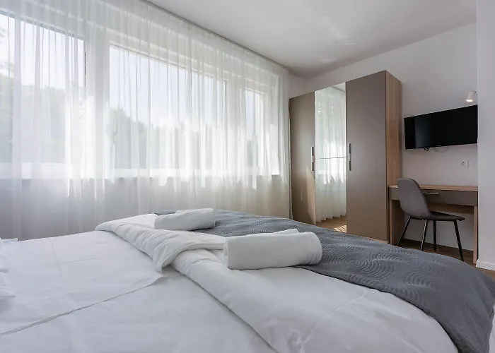 Traumhaftes Mit Privatpool, Bbq, Klimatisierten Schlafzimmern, Aussendusche, Waschmaschine Grižane