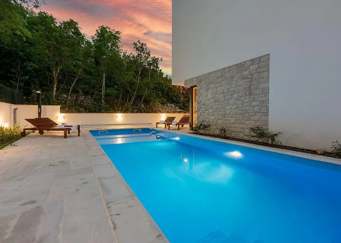 Traumhaftes Mit Privatpool, Bbq, Klimatisierten Schlafzimmern, Aussendusche, Waschmaschine Grižane