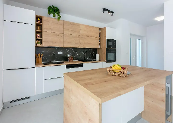 Traumhaftes Mit Privatpool, Bbq, Klimatisierten Schlafzimmern, Aussendusche, Waschmaschine Semesterbostad