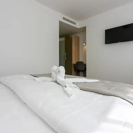 Traumhaftes Mit Privatpool, Bbq, Klimatisierten Schlafzimmern, Aussendusche, Waschmaschine Grižane