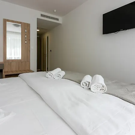 Traumhaftes Mit Privatpool, Bbq, Klimatisierten Schlafzimmern, Aussendusche, Waschmaschine Сasa de vacaciones Grižane