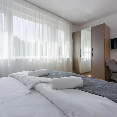 Traumhaftes Mit Privatpool, Bbq, Klimatisierten Schlafzimmern, Aussendusche, Waschmaschine Grižane