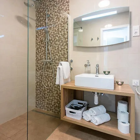 Traumhaftes Mit Privatpool, Bbq, Klimatisierten Schlafzimmern, Aussendusche, Waschmaschine Сasa de vacaciones *