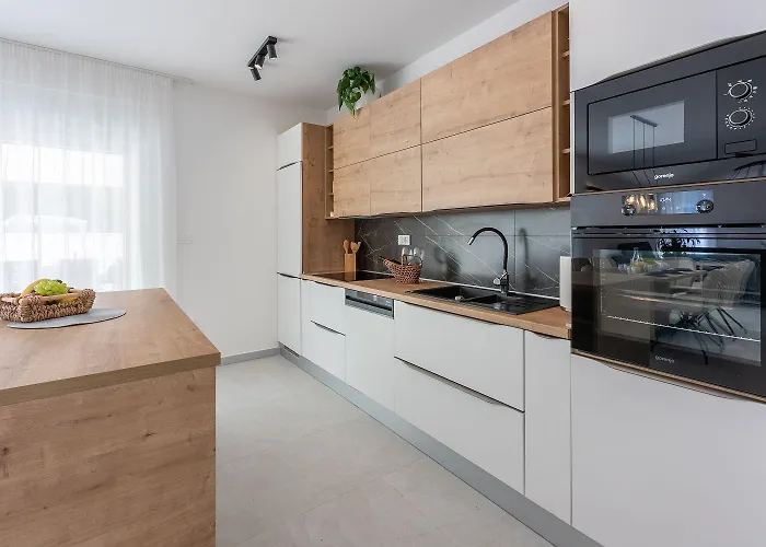 Traumhaftes Mit Privatpool, Bbq, Klimatisierten Schlafzimmern, Aussendusche, Waschmaschine